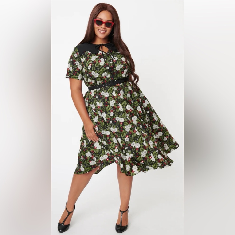 Unique Vintage Estelle Swing Dress Black Chrysanthemum NWT